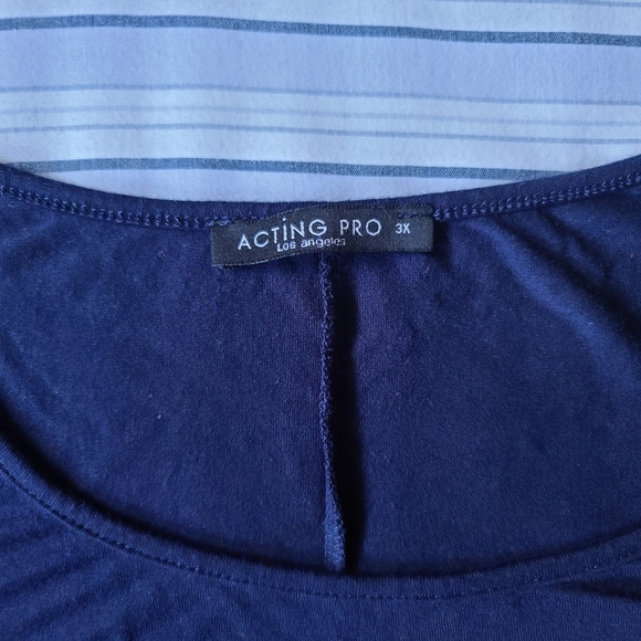 Cold shoulder blouse - Picture 2 of 5